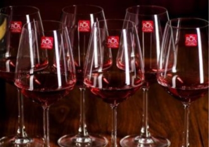 Rượu Vang Là Gì? Cách Chọn, Uống Và Kết Hợp Món Ăn